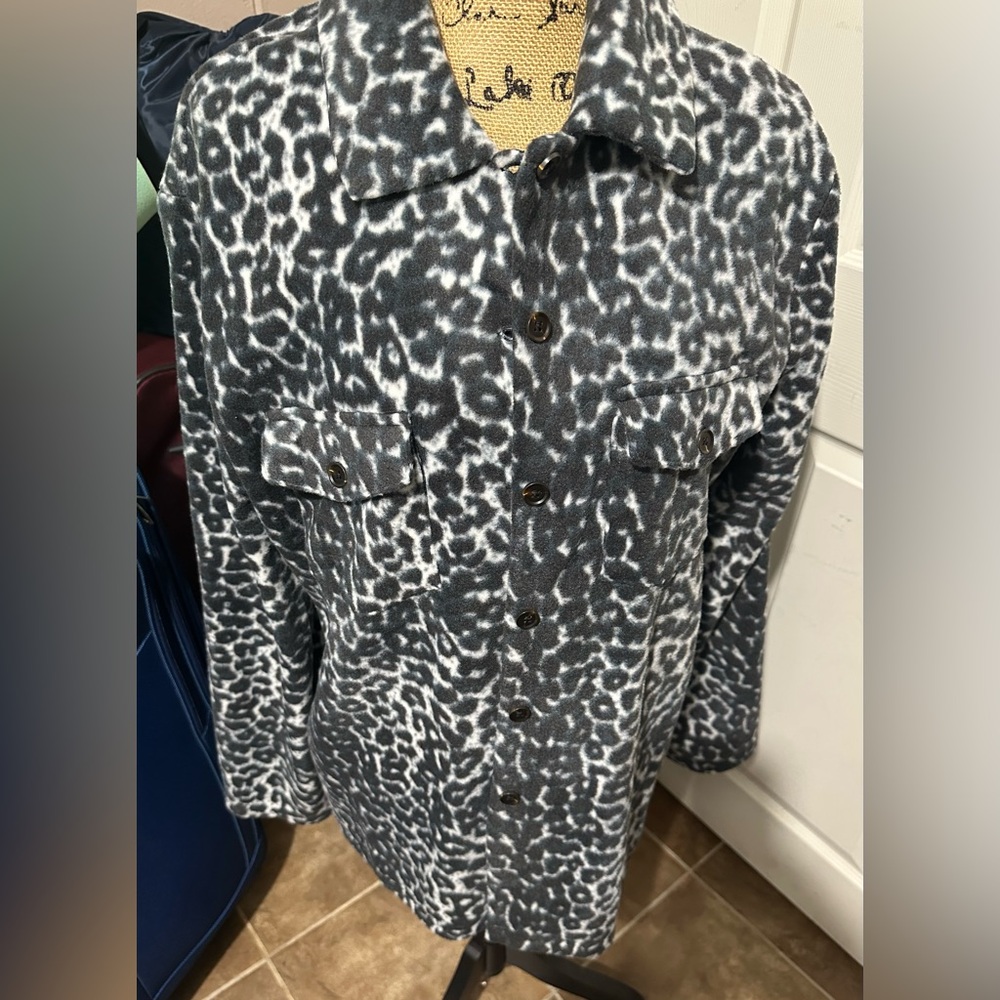 New - Leopard Jacket - XL